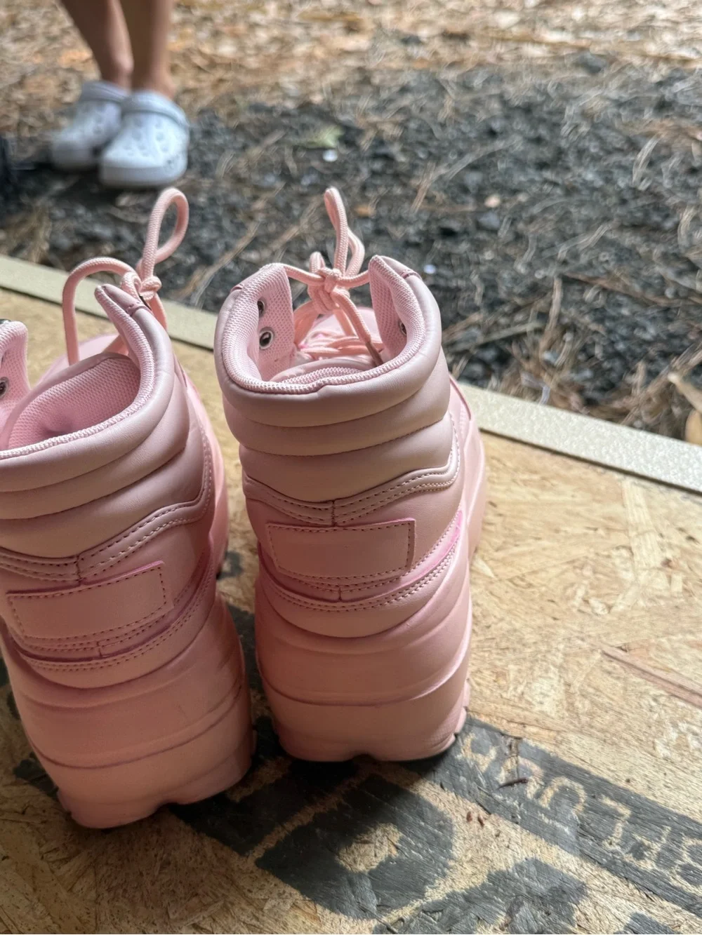 Berken pink platform tennis shoes